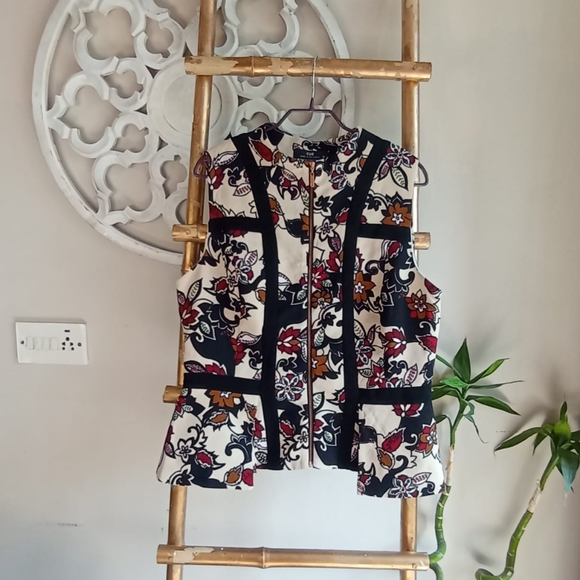 💖💖💖 Cue Australia Peplum Zipped Top - Picture 12 of 12